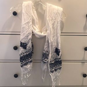 LF Shawl